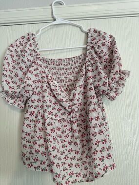 White Floral Puff-Sleeve Peasant Top - Red Print